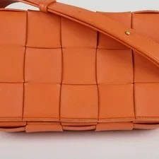 Bottega Veneta 578004 Classic Cassette and Crossbody 71615773 3