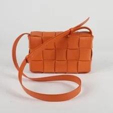 Bottega Veneta 578004 Classic Cassette and Crossbody 71615773 4