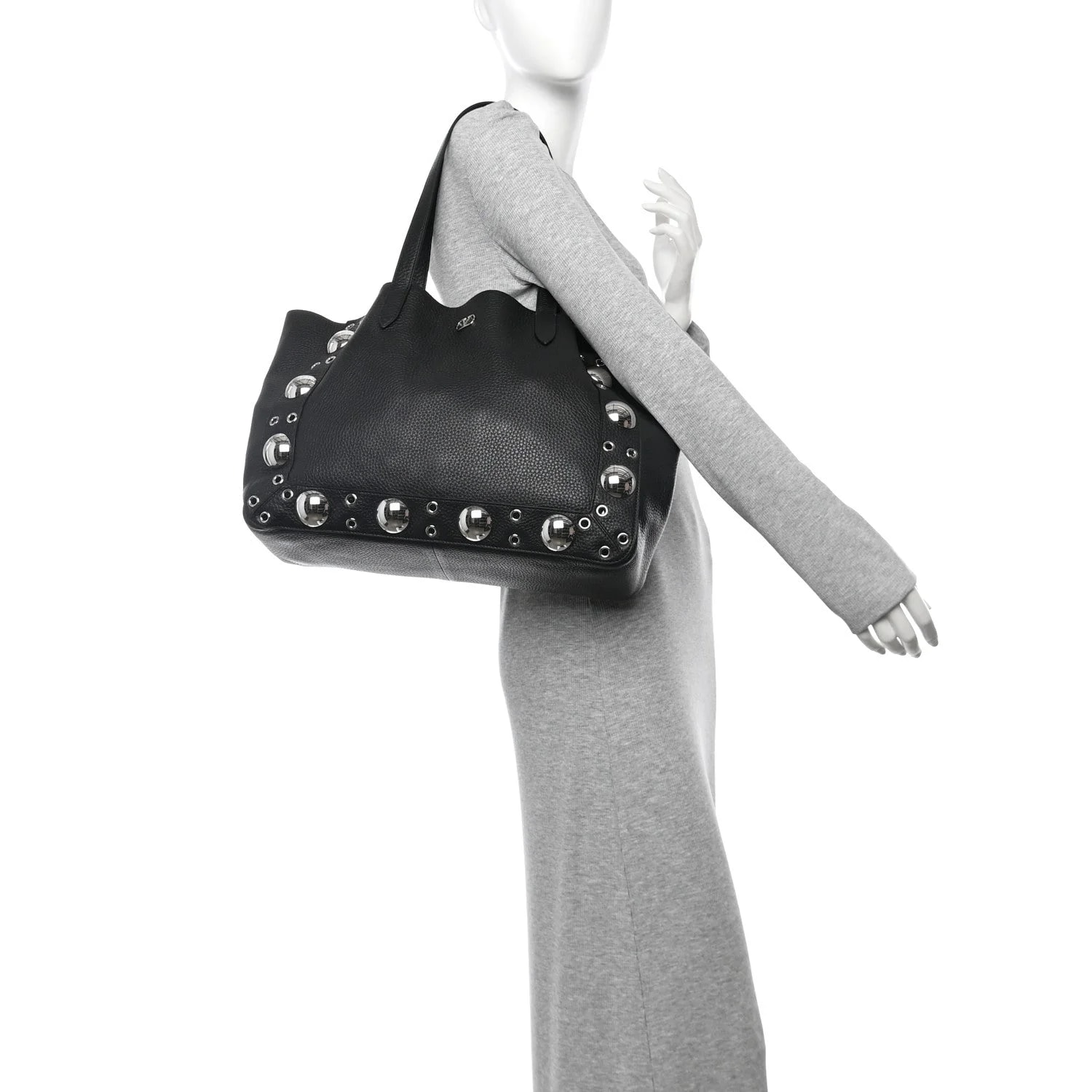 Grainy Studded Medium Nellcote 2