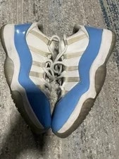 Air Jordan 11 Low Retro 2