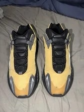 Yeezy 700 Mnvn Flux Size 9 Shoes Good Condition OG Box 3