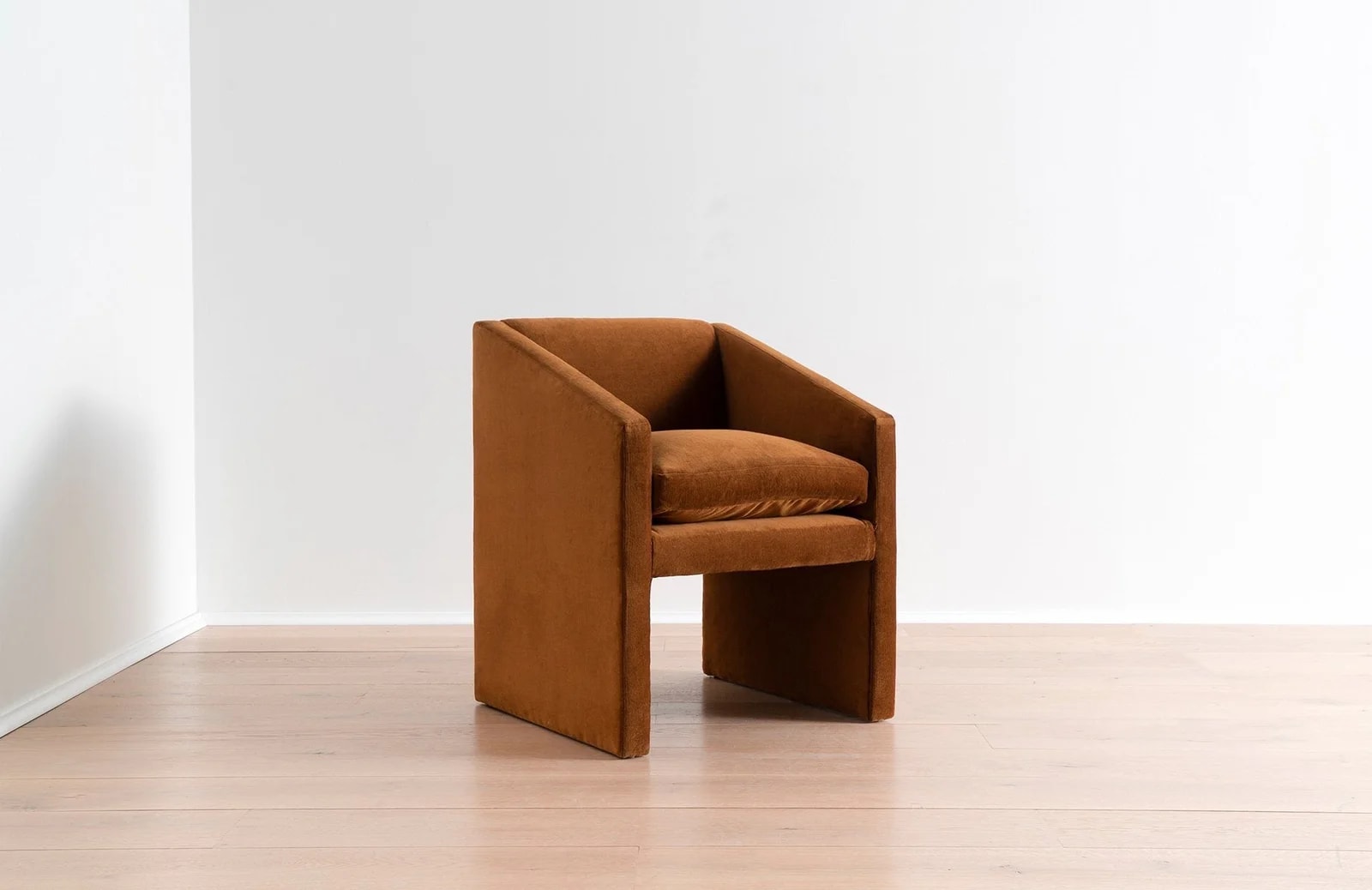 Trnk — Angle — Furniture — resale