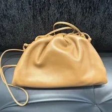 Bottega Veneta — Bottega Veneta Pouch PM Crossbody D — Handbag — resale