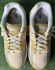 US 7/’s 7/W 8.5 - New Balance 2002R Big Kid “Great Plains Incense” 4