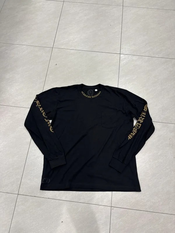 Hearts Long Sleeve Neck Logo 2