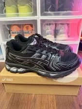 Asics — 11M - Asics Gel Kayano 14 1201A019-006 — Sneaker — resale