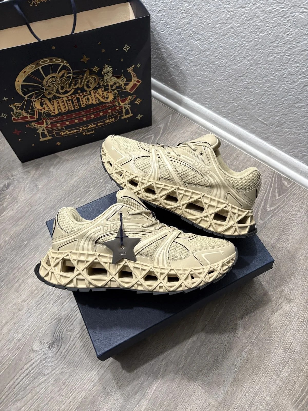 Dior — B35 B30 Nxxt - Size 47 (13US) With Box/Bag — Sneaker — resale