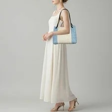 Bottega Veneta Andiamo Medium 2