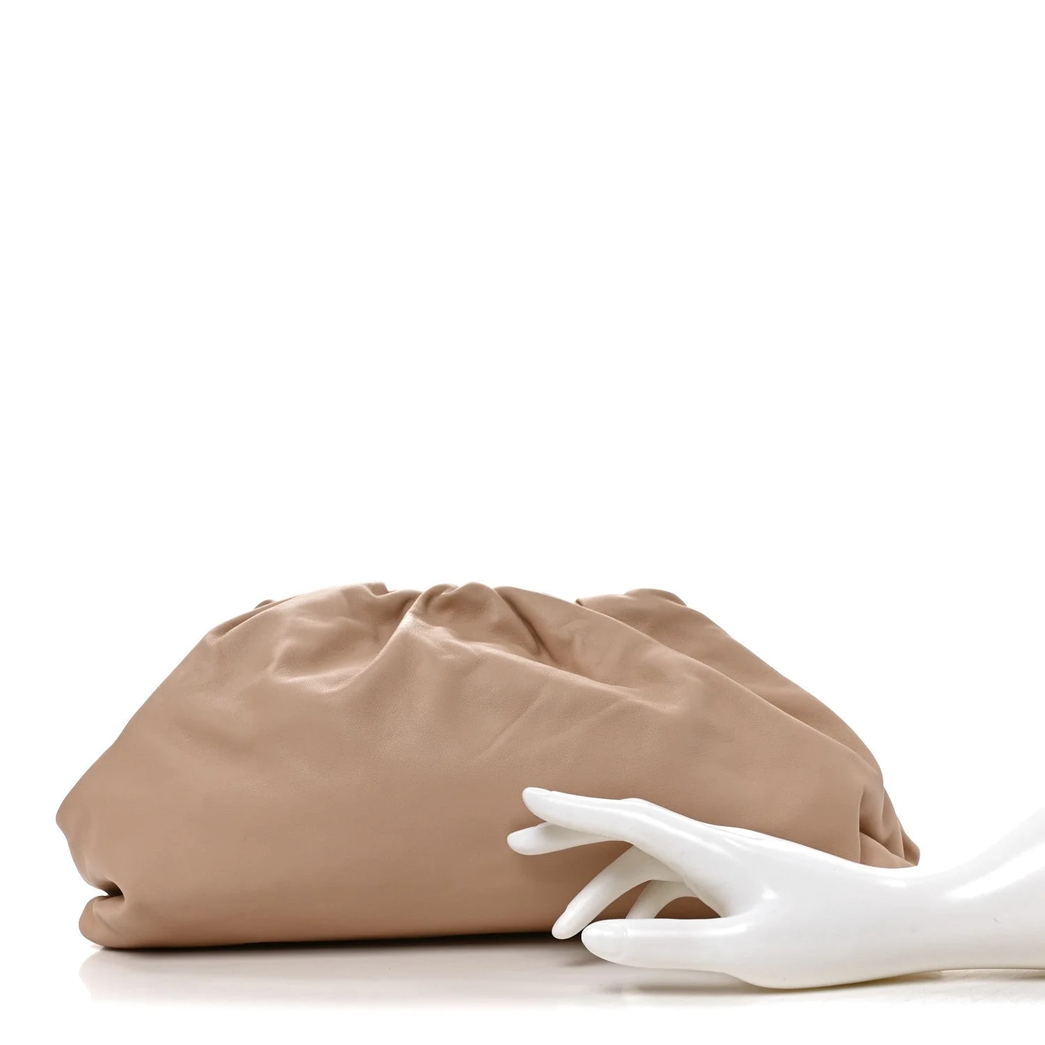 Smooth Calf the Pouch Oversized Nude 2