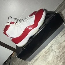 Jordan — Jordan Air 11 Retro Mid Top Lace-Up — Sneaker — resale