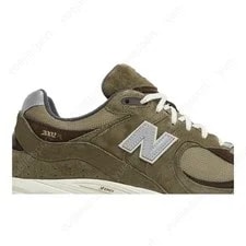New Balance 2002R M2002RHN 2