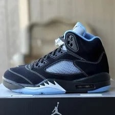 Air Jordan — Air Jordan 5 Retro ' Carolina / ' 2026 Basketball — Sneaker — resale