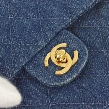 Chanel Classic Square Flap Shoulder Bag 17 66906 3