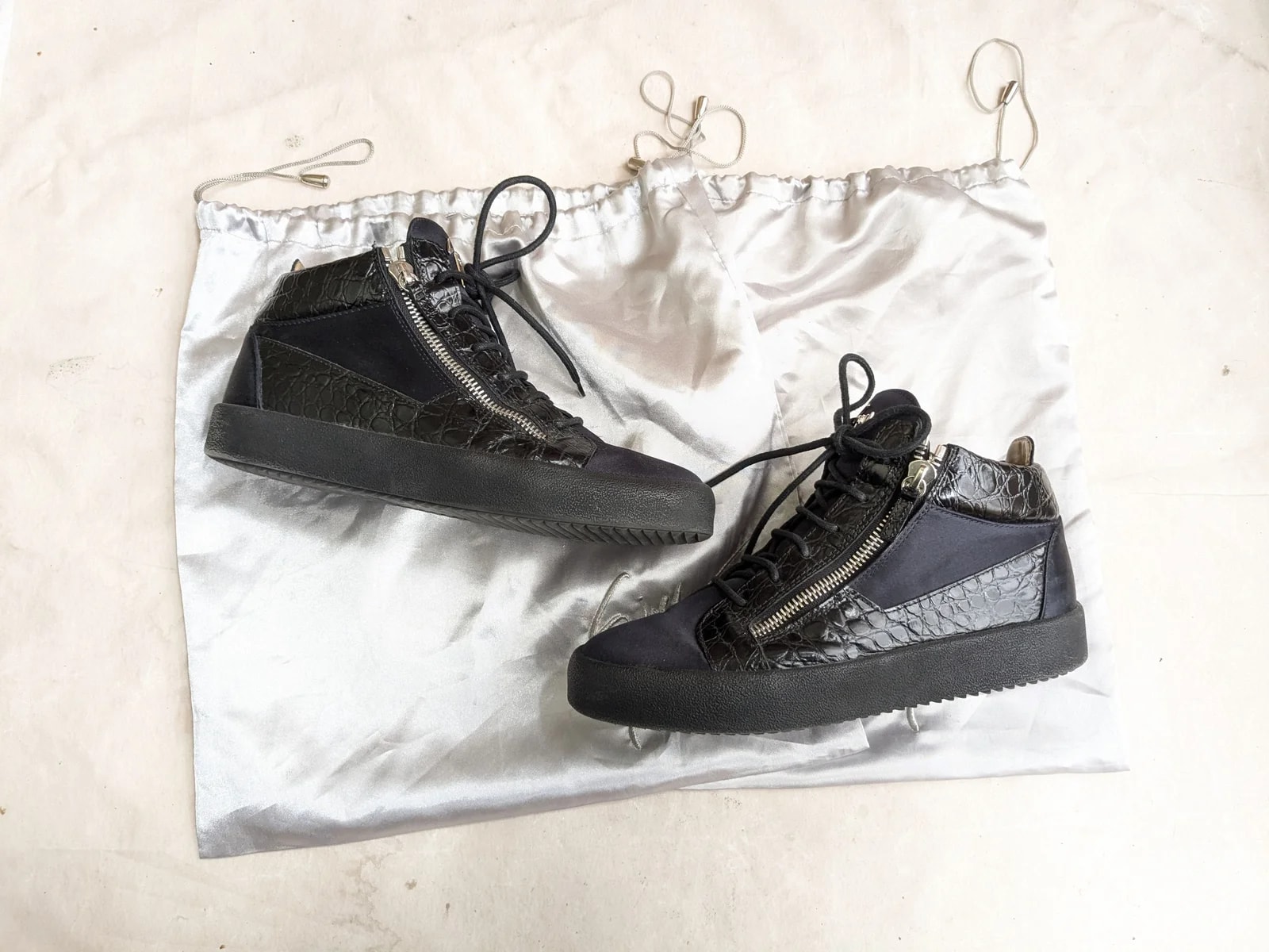 Giuseppe Zanotti — Giuseppe Zanotti High Tops 10 43 Zipper — Sneaker — resale