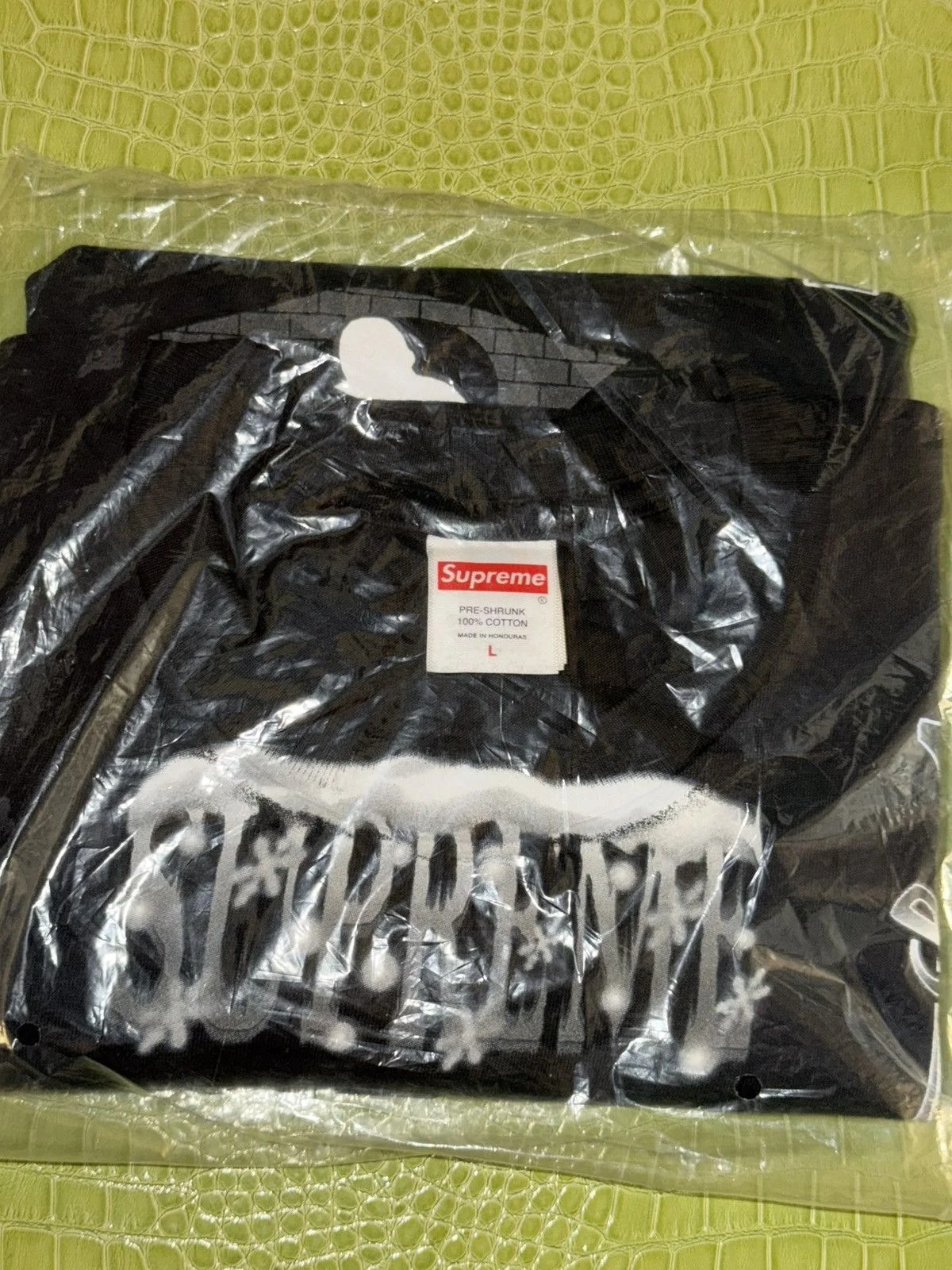 Supreme — Supreme X Art Dealer Flash Tee — streetwear — resale
