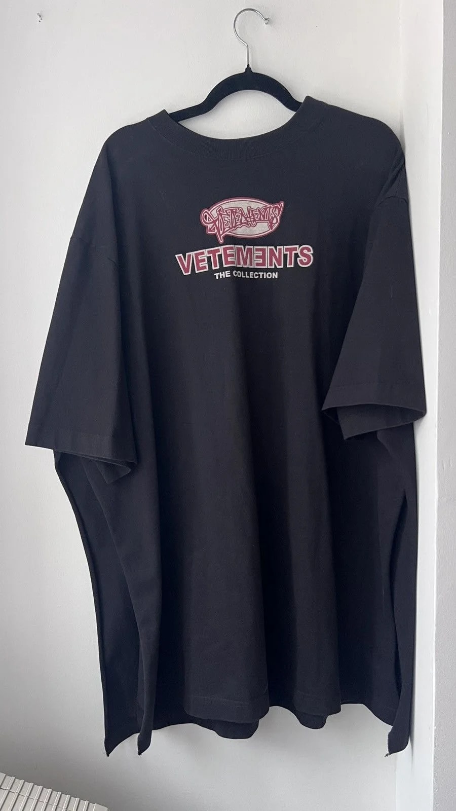 Vetements Cape T Shirt — streetwear — deal