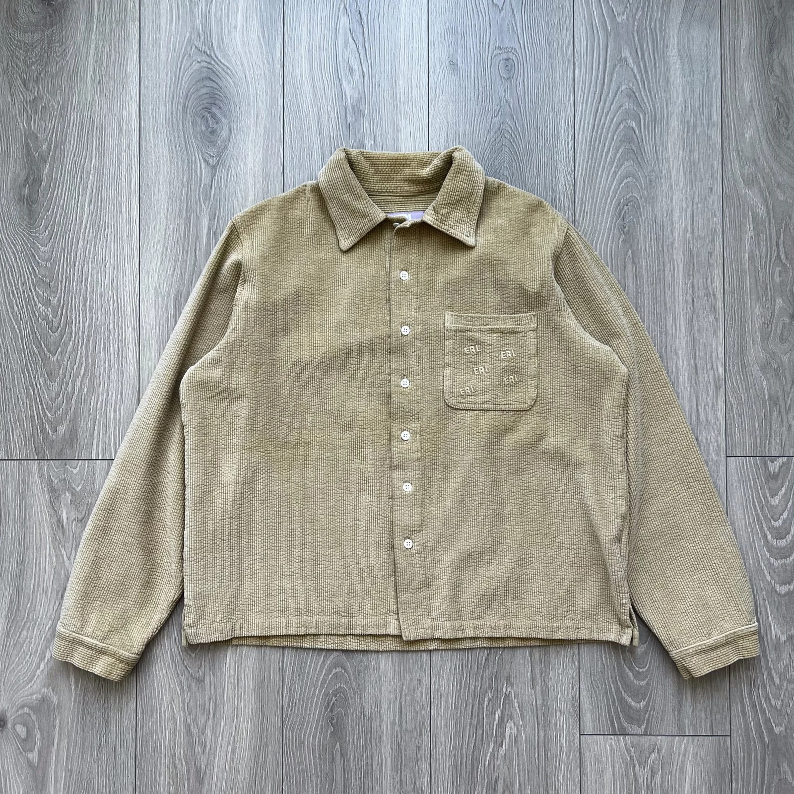 ERL — ERL Shirt in — streetwear — resale