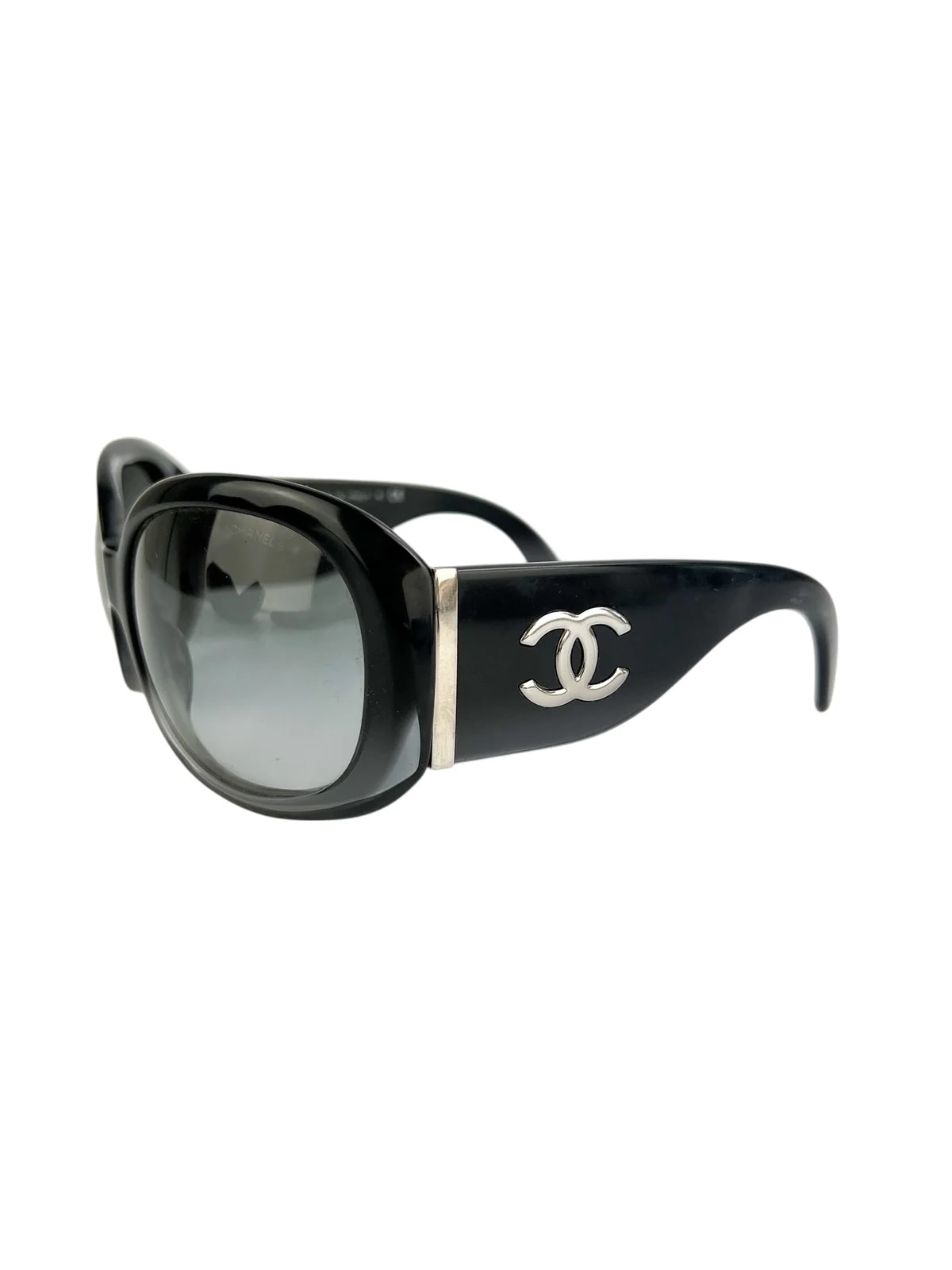 Chanel Oversized Sunglasses W/ Hardcase 4