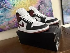 Size 8 - Air Jordan 1 SE Mid Dark Pony 3