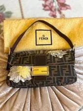 Fendi — Fendi Baguette Floral Auth — Handbag — resale
