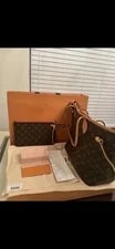 Louis Vuitton Neverfull Lining W/ Zip , Box & 4