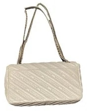 Balenciaga BB Round Chain . 3