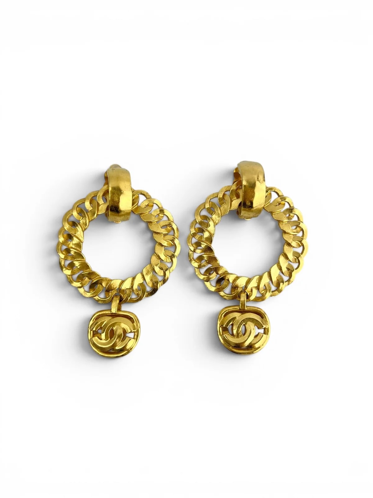 Chanel — Chanel Drop Circular Earrings — Accessory — resale