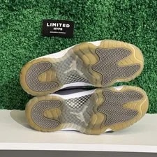 Size 9.5M/11W - Jordan 11 Retro (2021) CT8012-005 4