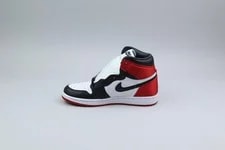 Air Jordan — Air Jordan 1 Retro High Satijn 'Zwarte Toe' CD0461-016-37.5- Uni — Sneaker — resale
