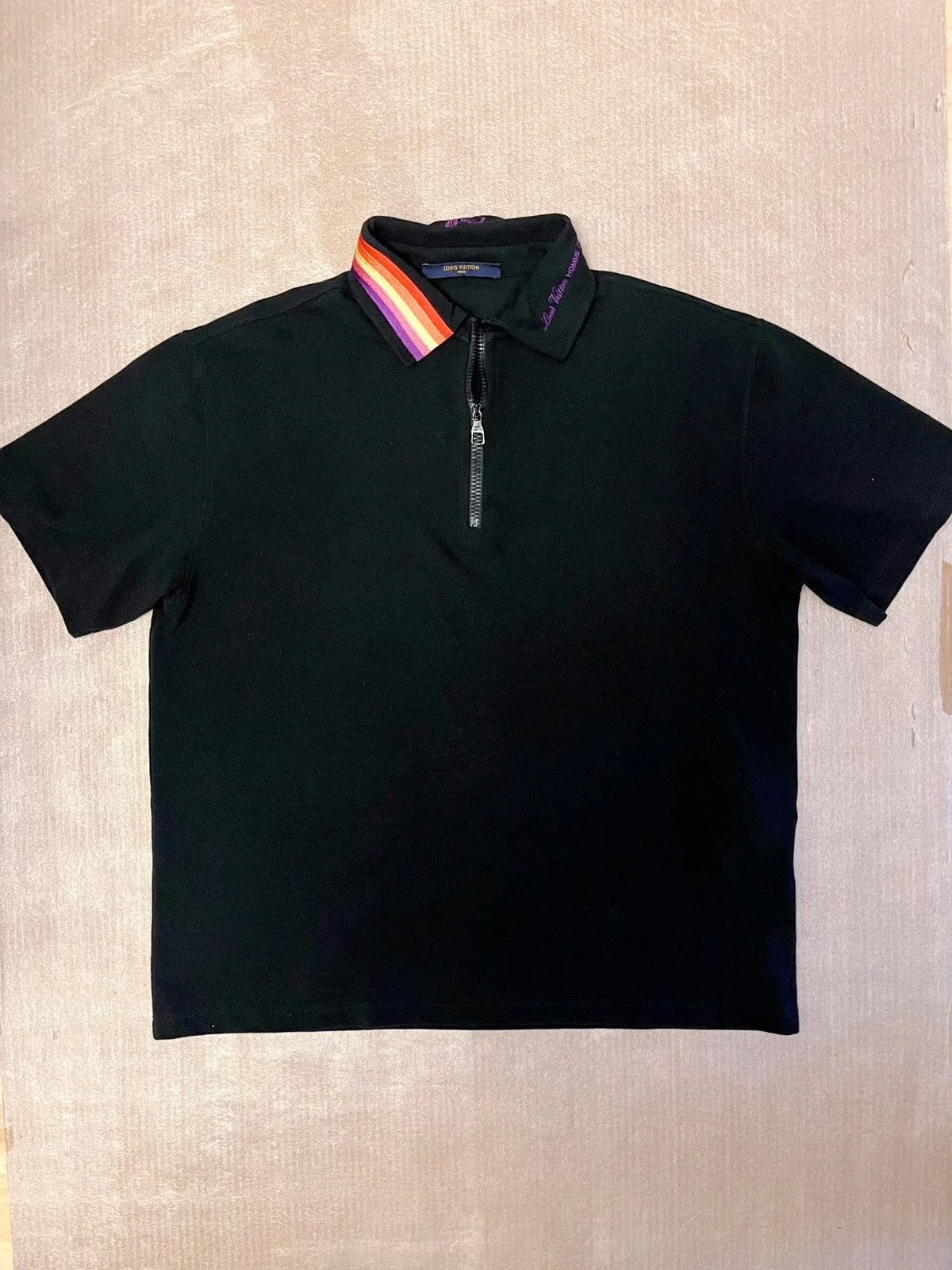Louis Vuitton — Louis Vuitton Short-sleeved T-shirt — streetwear — resale