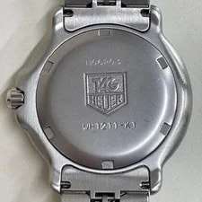 TAG Heuer Professional 200 WH1211 Quartz Battery Operated 3