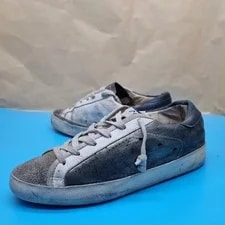 Golden Goose — Golden Goose Superstar 230 Italian Model Limited Edition V — Sneaker — resale
