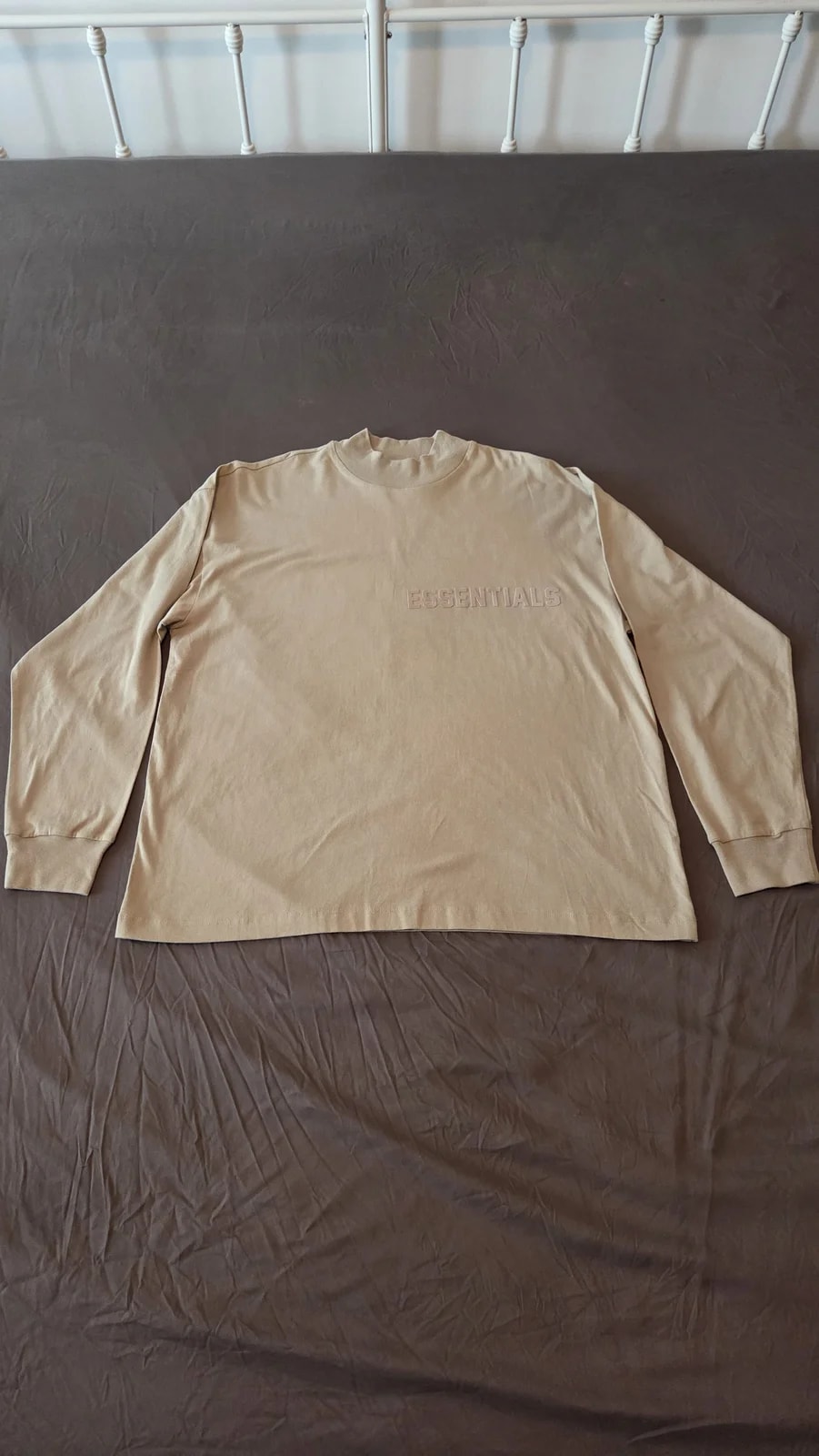 Essentials Long Sleeve Tee Shirt — streetwear — resale