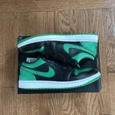 Air Jordan — Air Jordan 1 Low 'Lucky ’ — Sneaker — resale