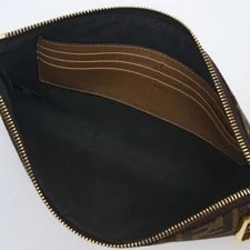 Fendi Flat Baguette 3
