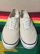 10.5US Extreme Vans 2