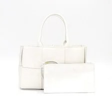 Bottega Veneta — Bottega Veneta Small Arco 652867 157547911 [P] — Handbag — resale