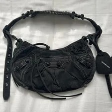 Balenciaga — Balenciaga Woman le Cagole Limited Edition Iconic Design High — Handbag — resale