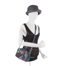 Gucci Marmont Ghost Graffiti Matelasse OP: €2000 3