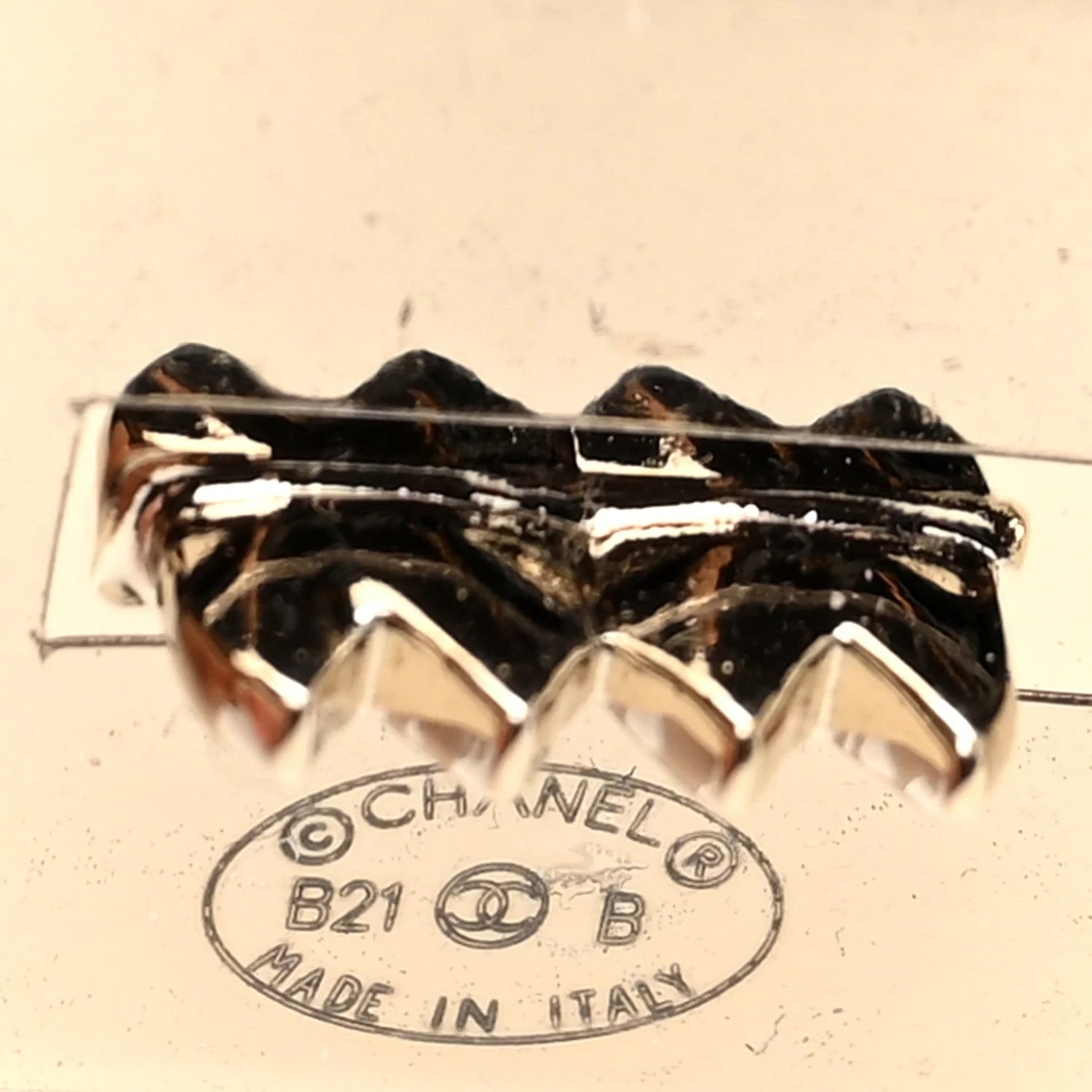 Metal Enamel Logo Hair Clip 3