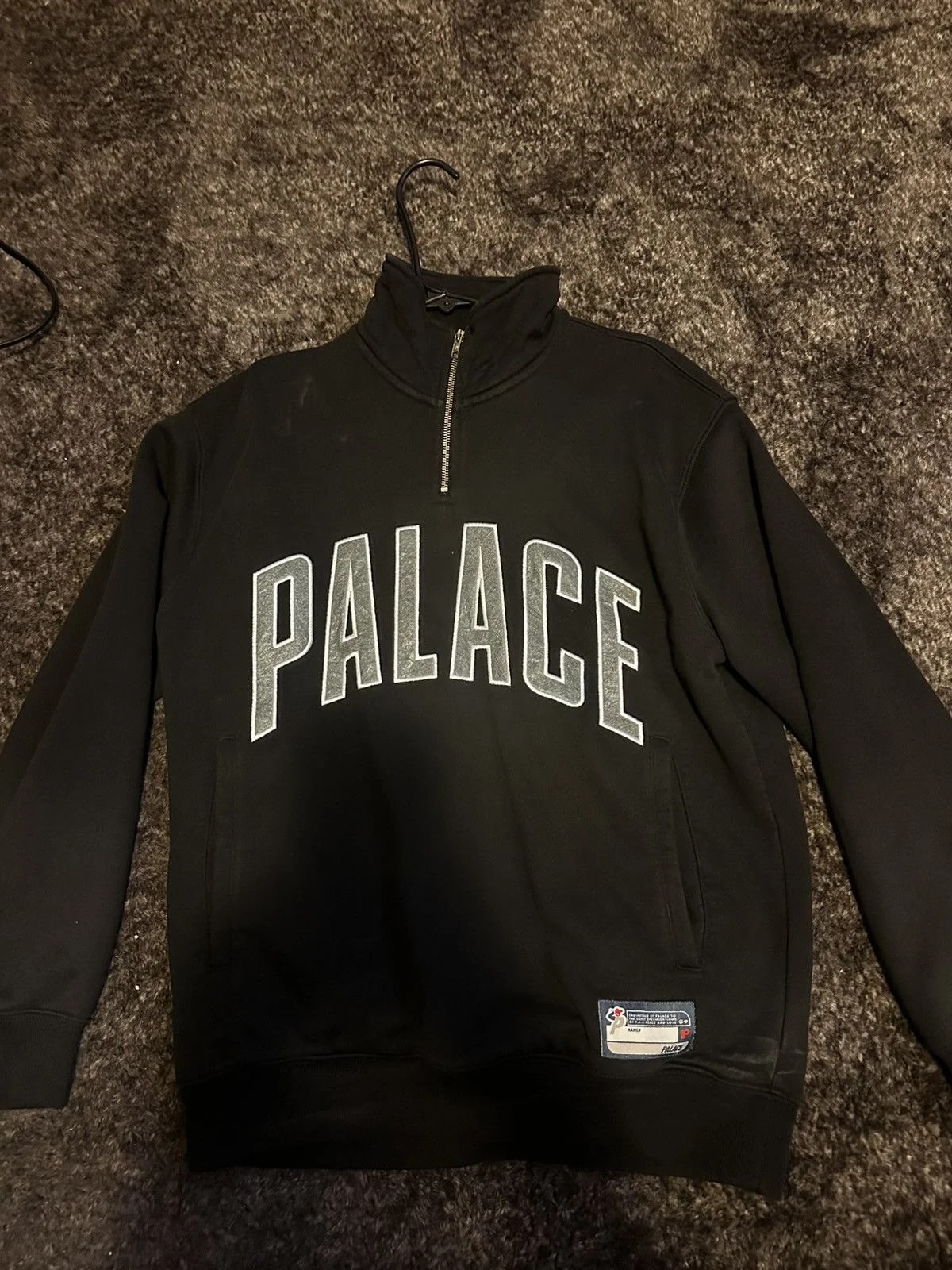 Palace — Palace 1/4 Zip Funnel — streetwear — resale