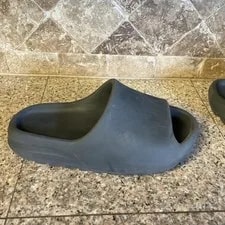 Yeezy Slide YS-01 Dark Size 8 US Streetwear 4