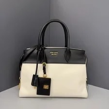 Prada Medium Esplanade (qy053126a3r) 2