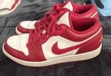 Jordan 1 Low Gym 3