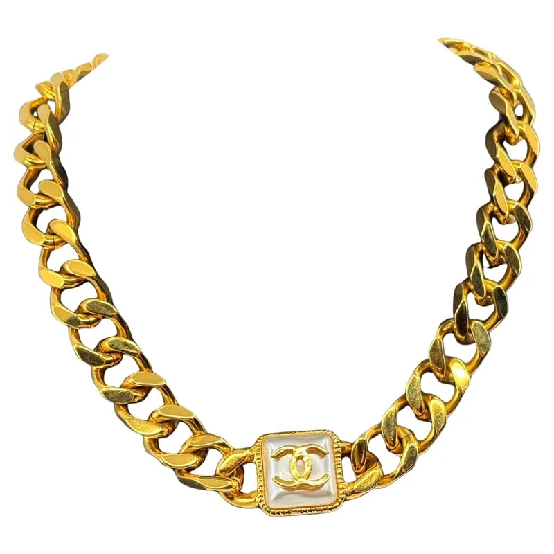 Chanel — Chanel Chunky Chain CC Logo Choker Baroque Style — Jewelry — resale