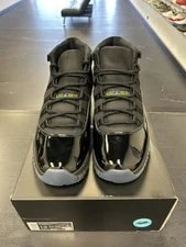 Air Jordan — Air Jordan 11 Lightly Worn — Sneaker — resale