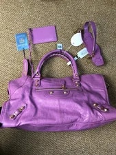 Balenciaga — Balenciaga Classic City Medium Crinkled GHW — Handbag — resale