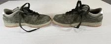 Nike SB Dunk Low Sequoia Light Army Size 11 HJ0367-301 Excellent Condition 2