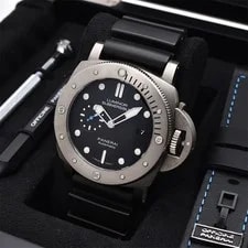 Panerai Submersible Titanium 47mm 2018 Box & Papers PAM01305 2