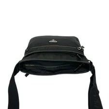 Prada Triangle Mal 4